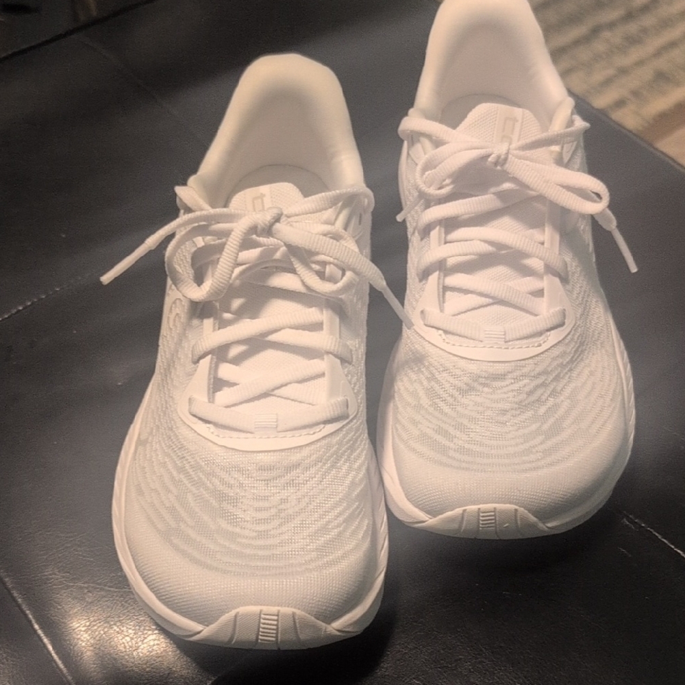 Topo White Tennis Shoes